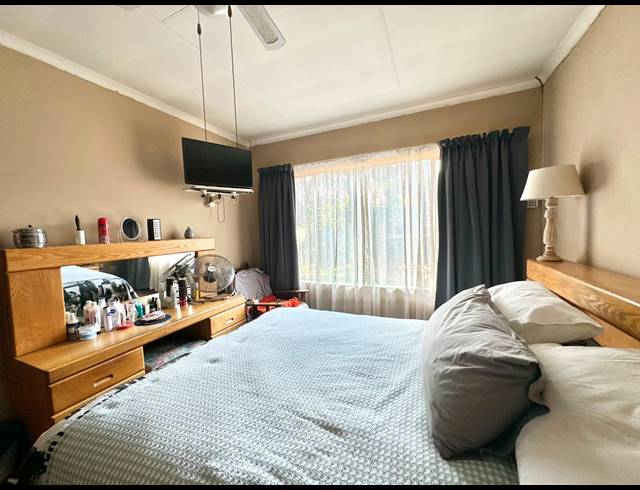 3 BEDROOM HOUSE FOR SALE IN FAUNA PARK